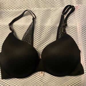 Incredible by Victoria Secret Perfect Shape bra